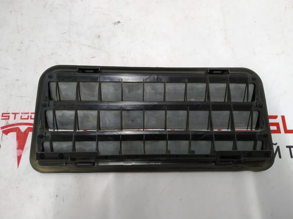 3 Вентиляционный клапан заднего багажника Tesla Model 3, Model 3 Jan 2024, Model Y, Model Y Feb 2025 1098751-00-C