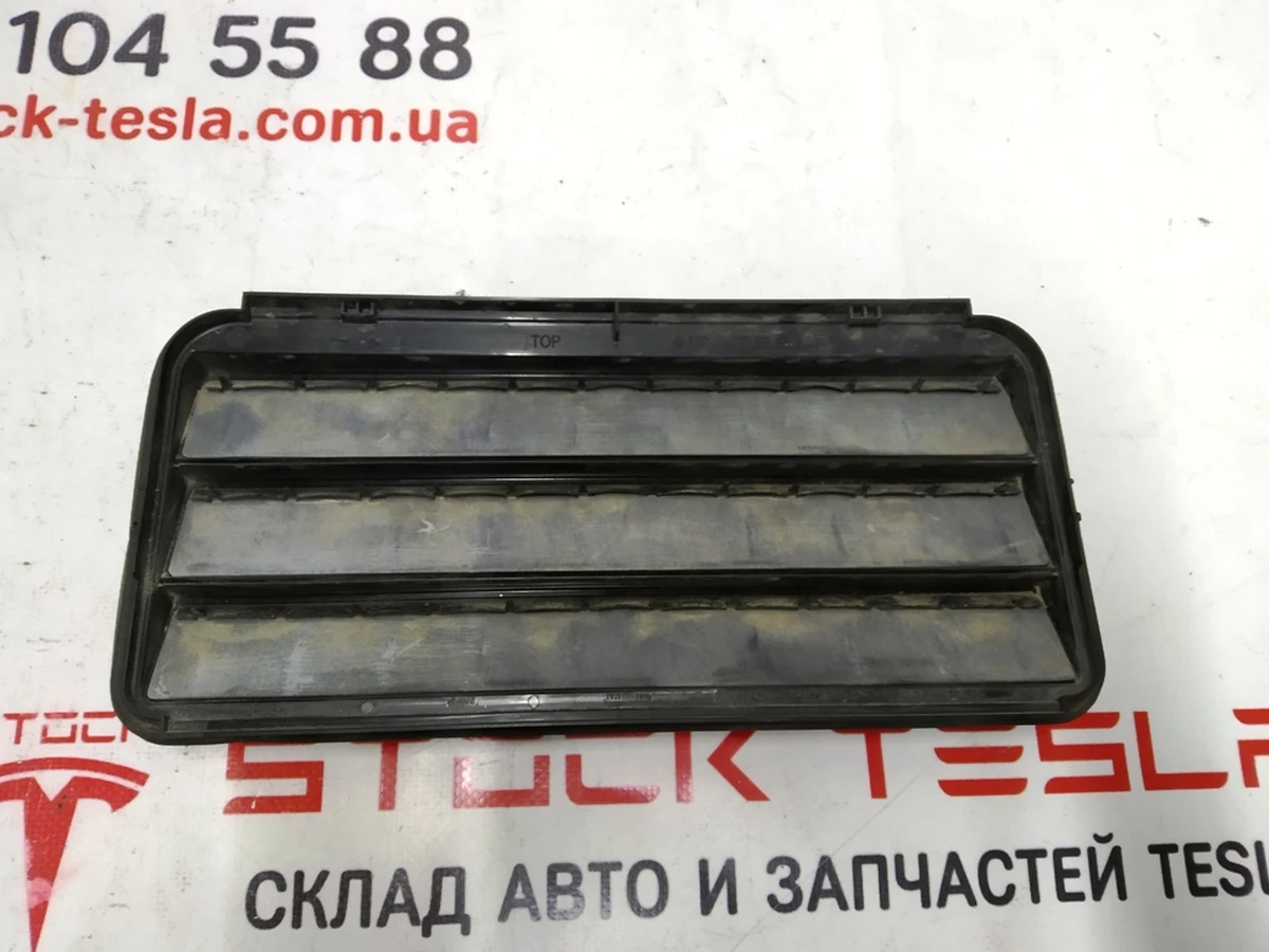 3 Вентиляційний клапан заднього багажника Tesla Model 3, Model 3 Jan 2024, Model Y, Model Y Feb 2025 1098751-00-C