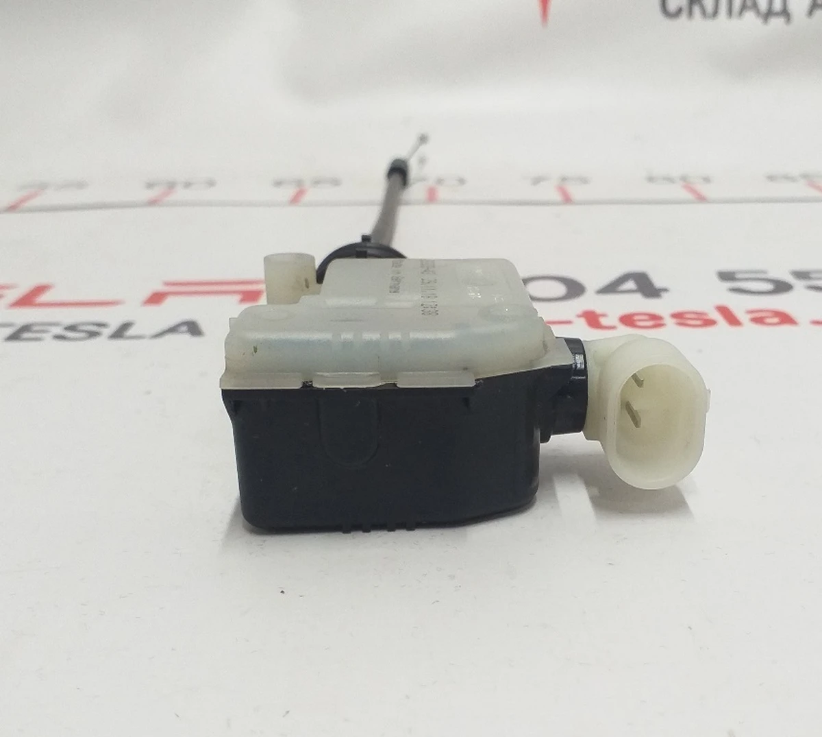 Bonnet lock actuator electric left closing Tesla Model 3 1098789-00-D