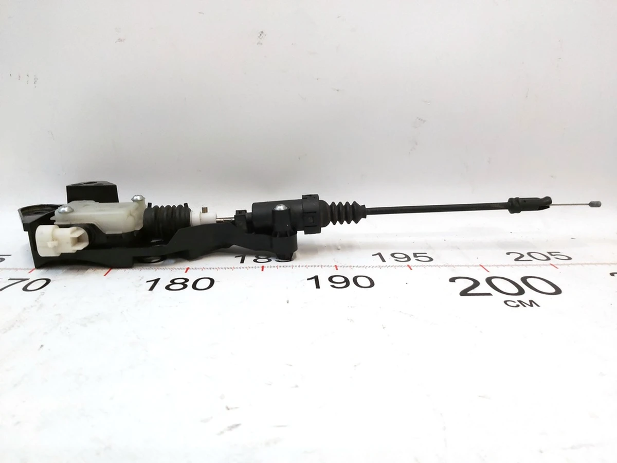 5 Привід замка капота електричний правий відкриття з кронштейном в зборі Tesla Model 3 1098790-00-D