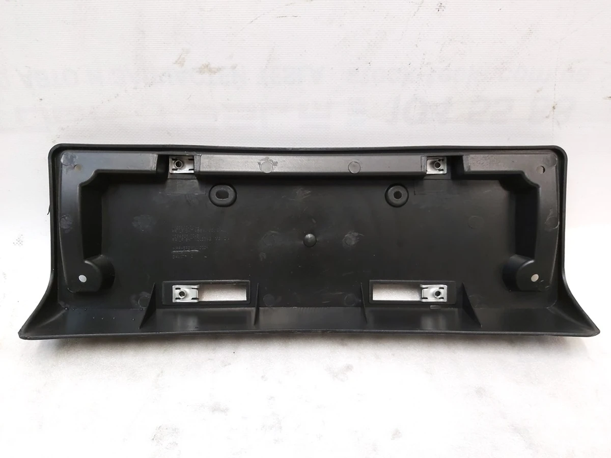 FRONT LICENSE PLATE BRACKET EU (CN standard) with clips in assembly Tesla model 3 1096834-00-B
