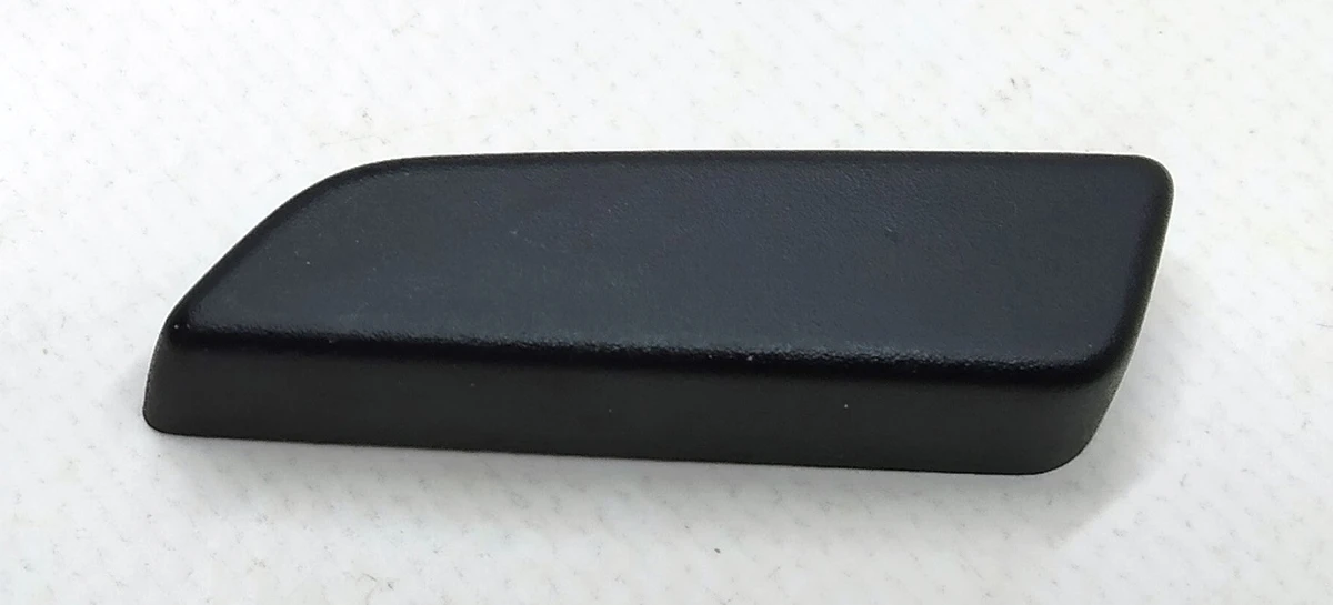 3 Кнопка регулювання положення нижньої частини сидіння водія Tesla Model 3, Model Y 1098840-00-D