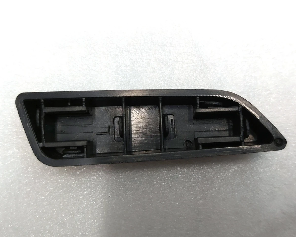 1 Кнопка регулювання положення нижньої частини сидіння водія GRAPHITE Tesla model 3, model Y 1098840-00-D