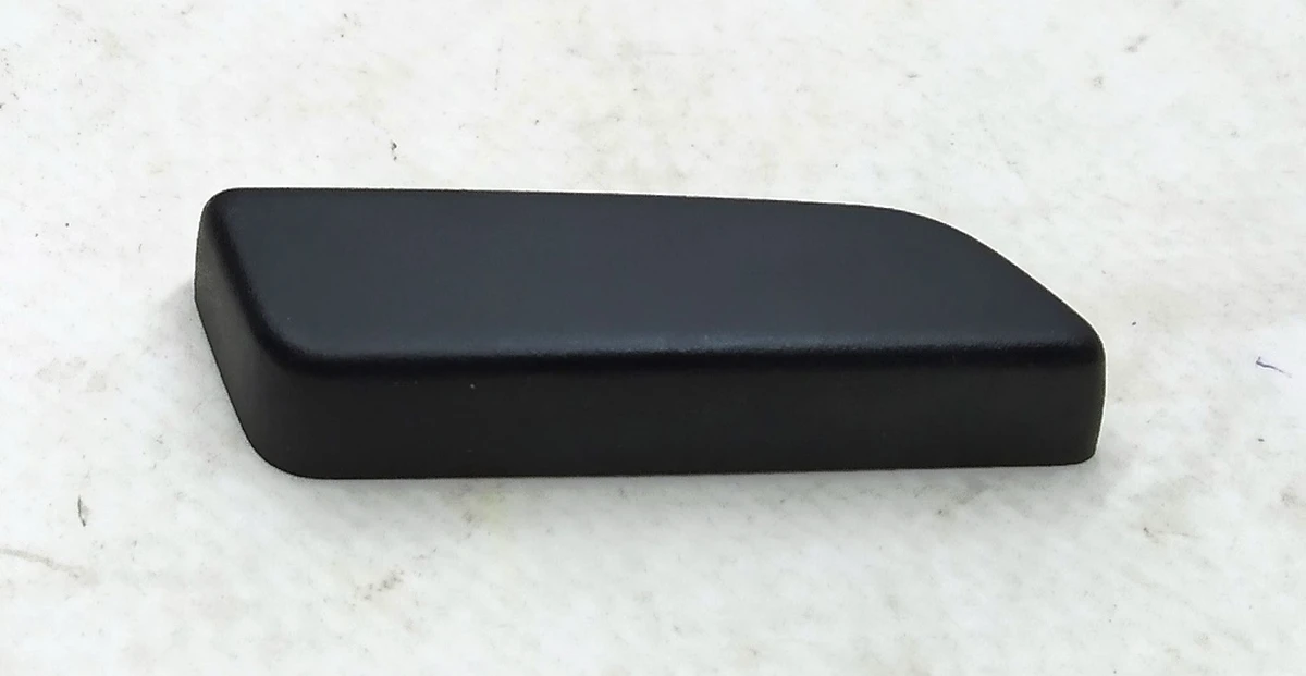 7 FIRST ROW CUSHION SWITCH CAP - RIGHT HAND Tesla Model S REST, Model X, Model 3, Model Y 1098842-00-D