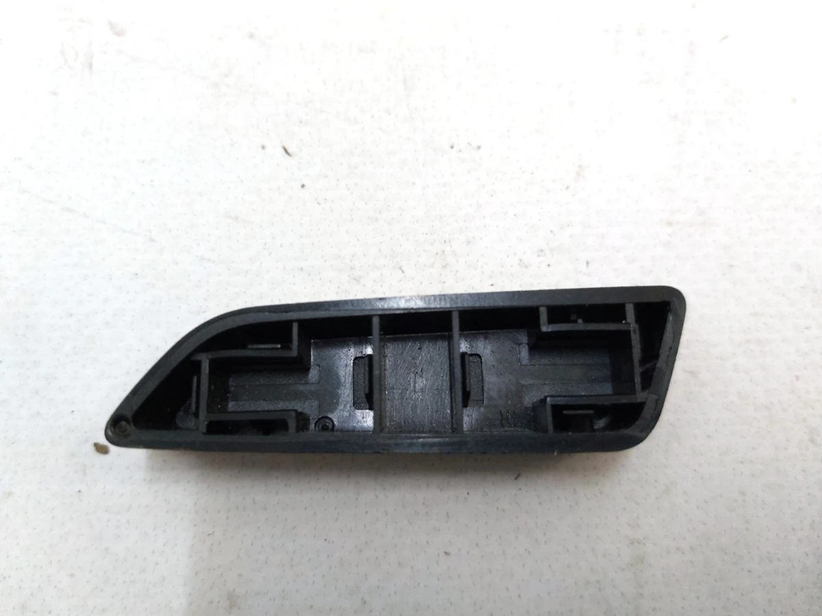 7 Кнопка регулювання положення нижньої частини пасажирського сидіння GRAPHITE Tesla Model S REST, Model X, Model 3, Model Y 1098842-00-D