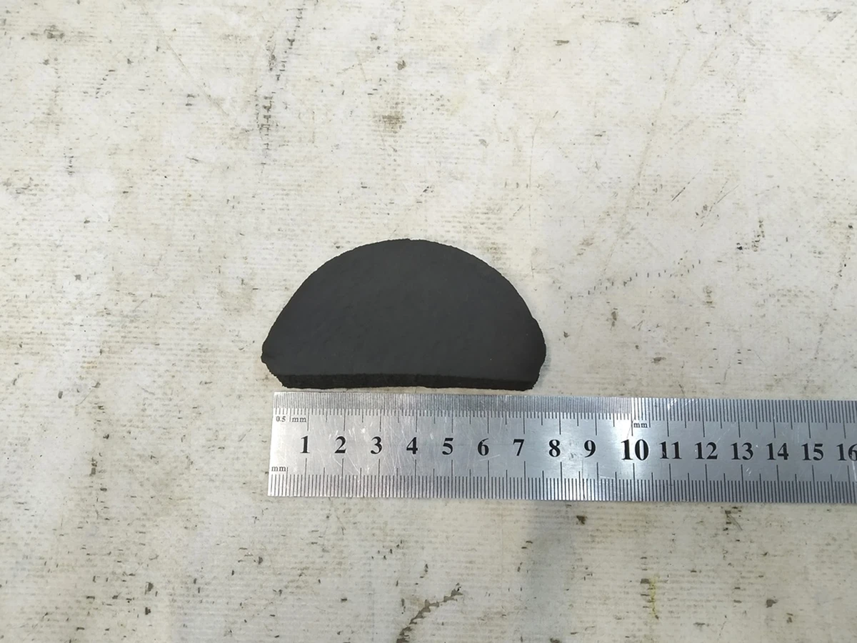 23 Демпфер опора капота (піна) Tesla model Y 1099268-00-B