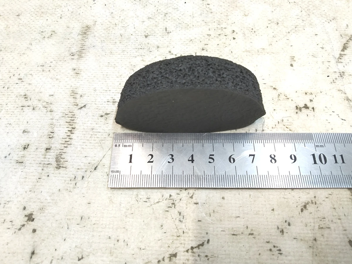 23 Демпфер опора капота (піна) Tesla model Y 1099268-00-B