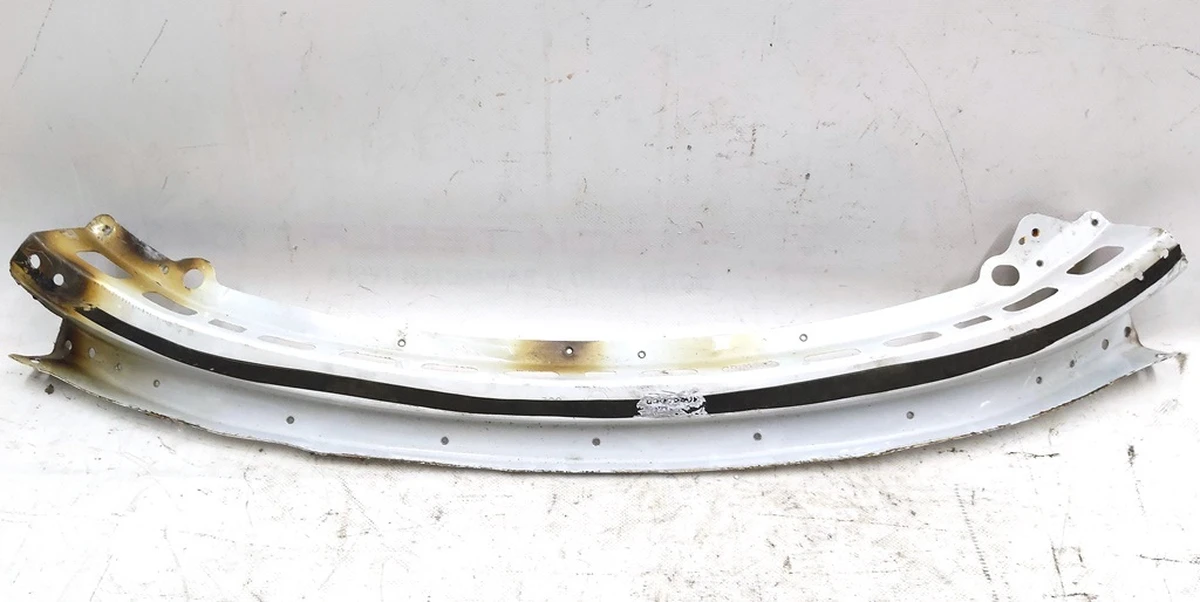 1 Усилитель-распорка задней полки (опора стекла панорамы) Tesla model 3 1099605-S0-А