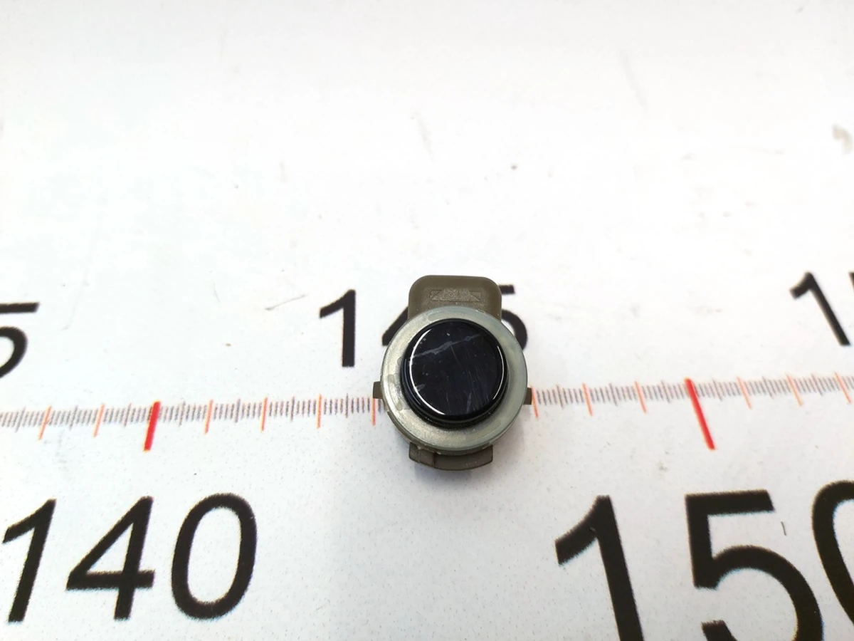 19 Rear center outer roof panel parking sensor Tesla Model X 1099612-13-D