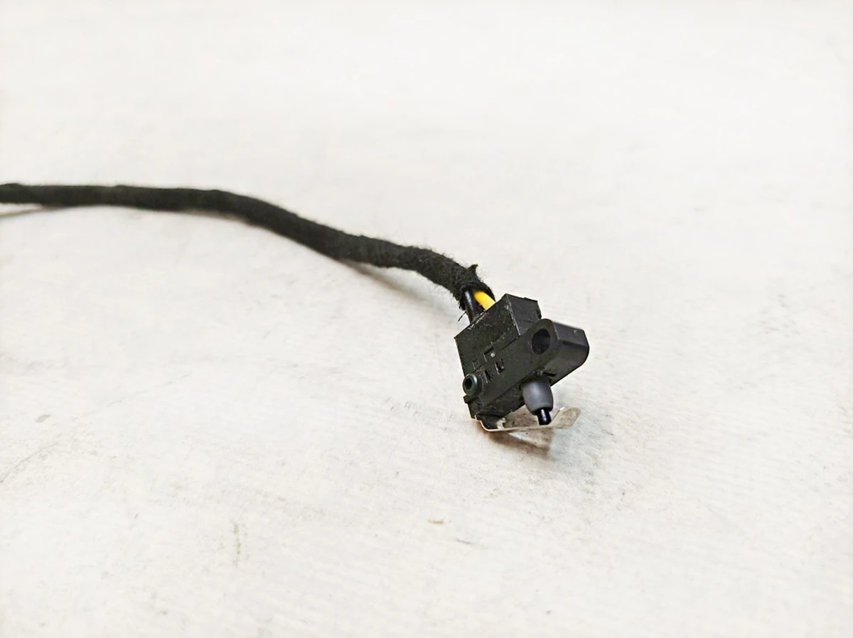 22 Выключатель подсветки центральной консоли (окисленный) Tesla model 3 1099927-00-B