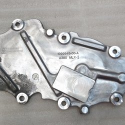 1 Кришка підшипників редуктора Tesla model 3 1099950-00-C