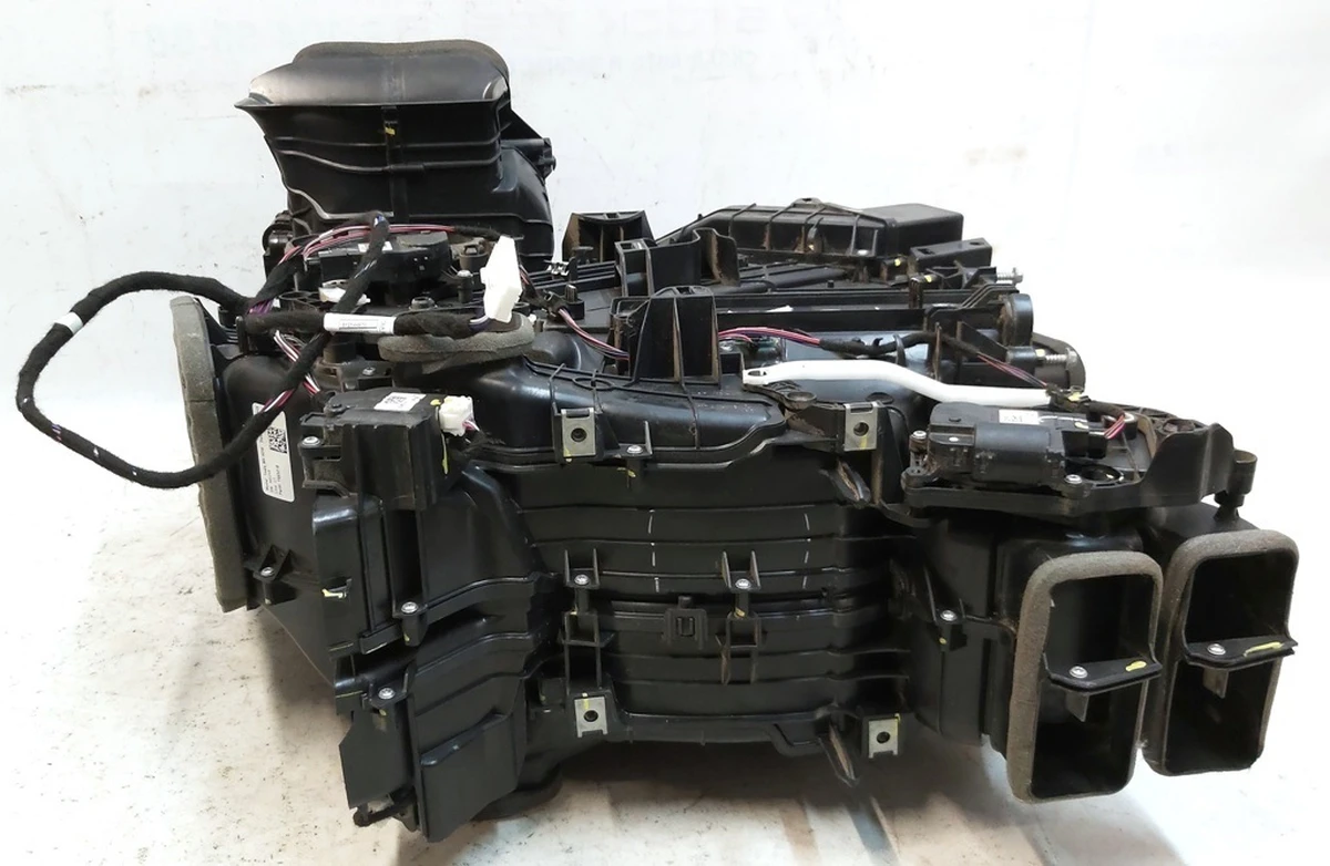 6 HVAC MODULE, without heating element Tesla model 3 1099999-00-I