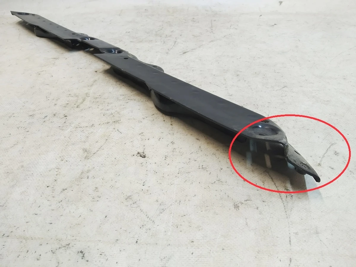 2 Кронштейн крепления батареи передний Tesla Model 3,  Model Y 1100055-01-C