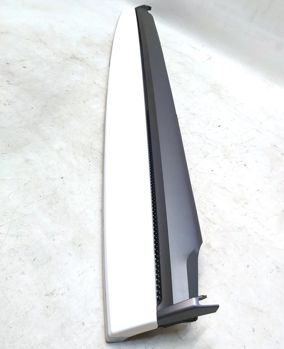 3 Декоративна накладка інструментальної панелі WHITE із пошкодженням Tesla model 3 1100567-00-F