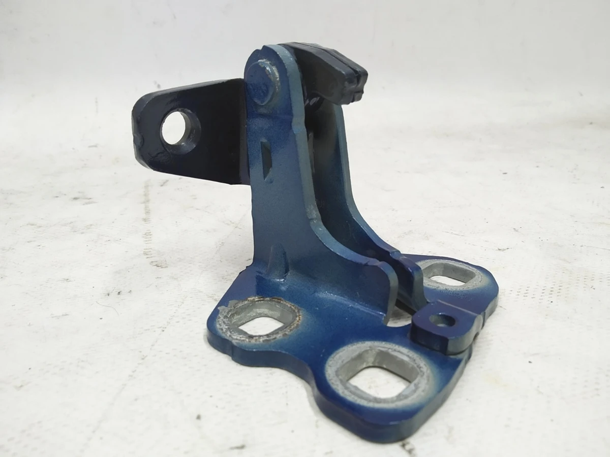 3 Front right upper door hinge PPSB Tesla model 3 1101034-00-F