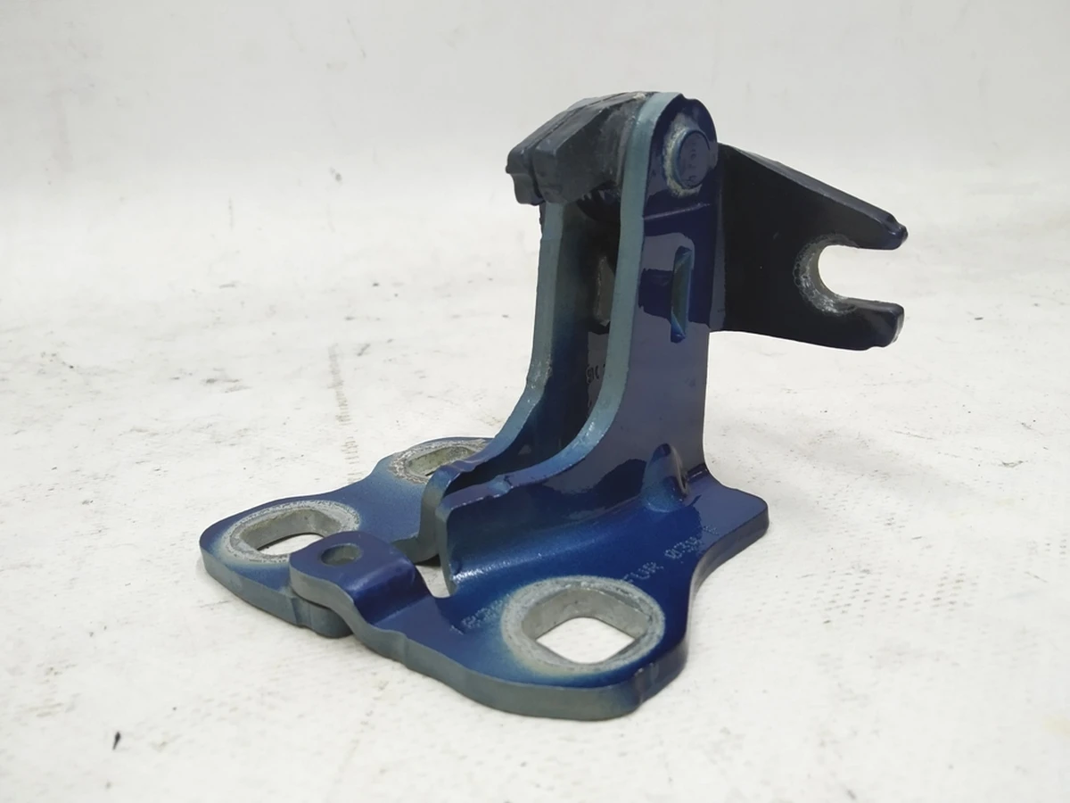 3 Front right upper door hinge PPSB Tesla model 3 1101034-00-F