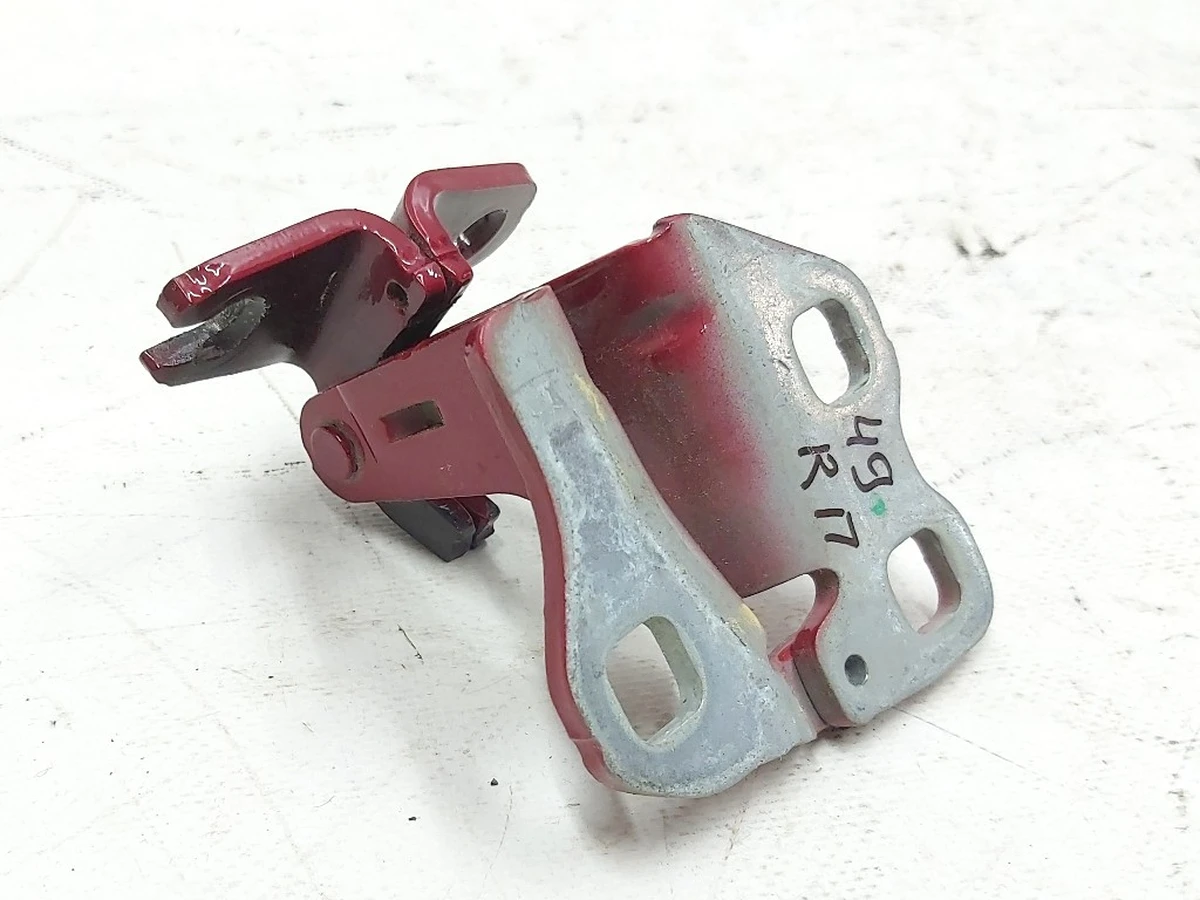 3 Петля двері передньої правої верхня PPMR Tesla model 3 1101034-00-F