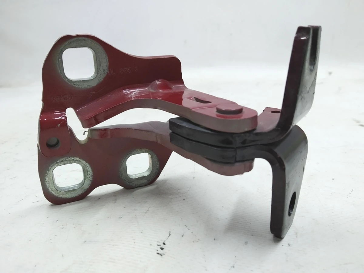 3 Петля двері передньої лівої верхня PPMR Tesla model 3 1101035-00-F