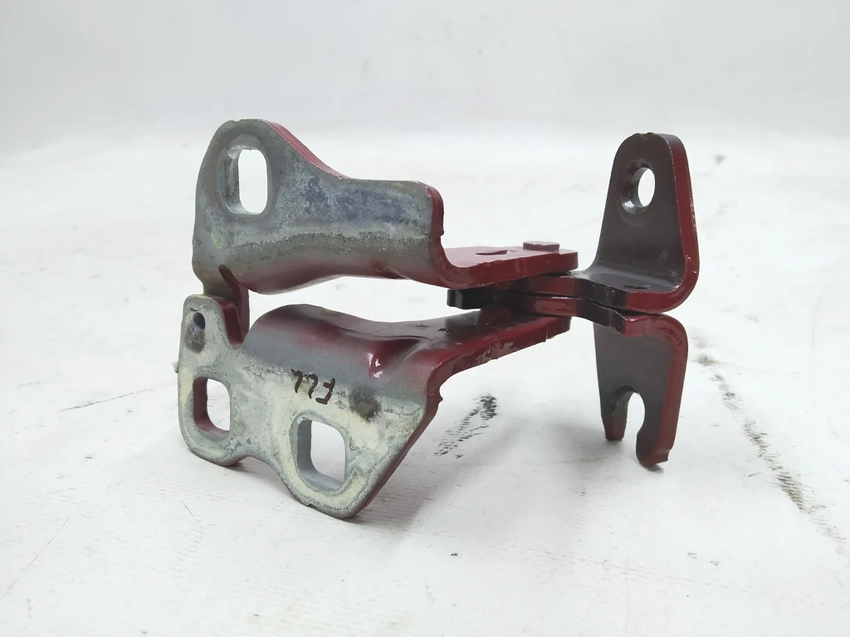 4 Петля двери передней левой нижняя PPMR Tesla model 3 1101037-00-F