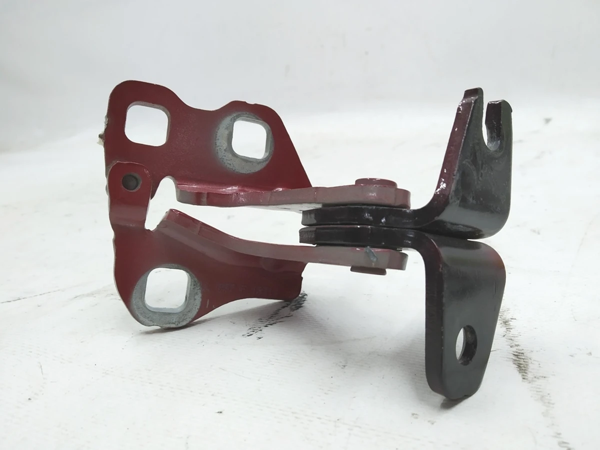 4 Петля двери передней левой нижняя PPMR Tesla model 3 1101037-00-F