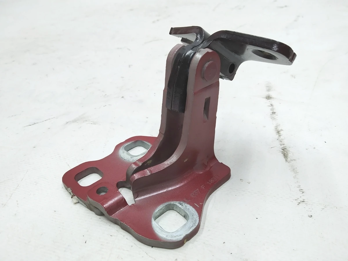 4 Петля двери передней левой нижняя PPMR Tesla model 3 1101037-00-F