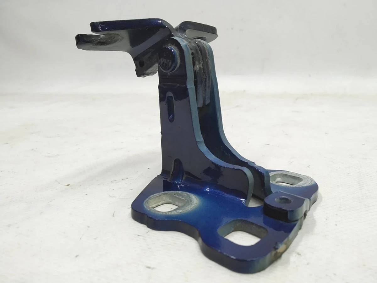 4 Door hinge front left lower PPSB Tesla model 3 1101037-00-F