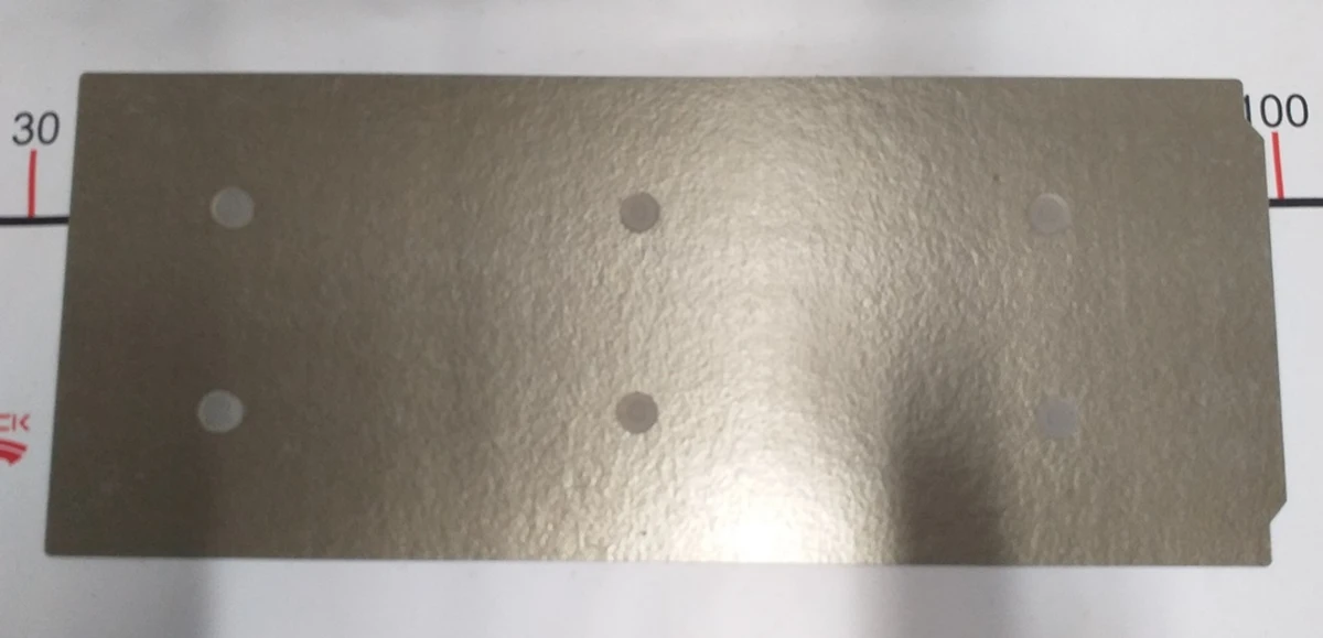 Пластина-ізолятор текстолітова основної батареї фігурна з направляючими Tesla model X S REST 1101082-00-O