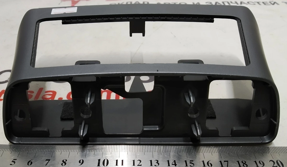 13 Корпус кронштейна кріплення дисплея Tesla model 3 1101136-00-F
