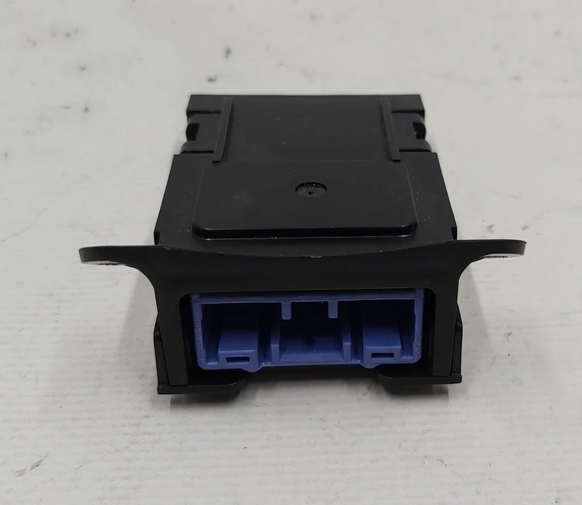 Tesla model 3 steering column control module 1101556-00-C