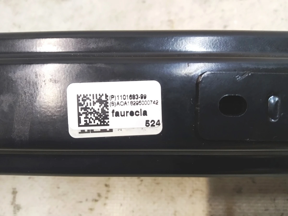 12 Салазка сидіння водійського/пасажирського ліва в зборі Tesla Model 3, Model Y 1107103