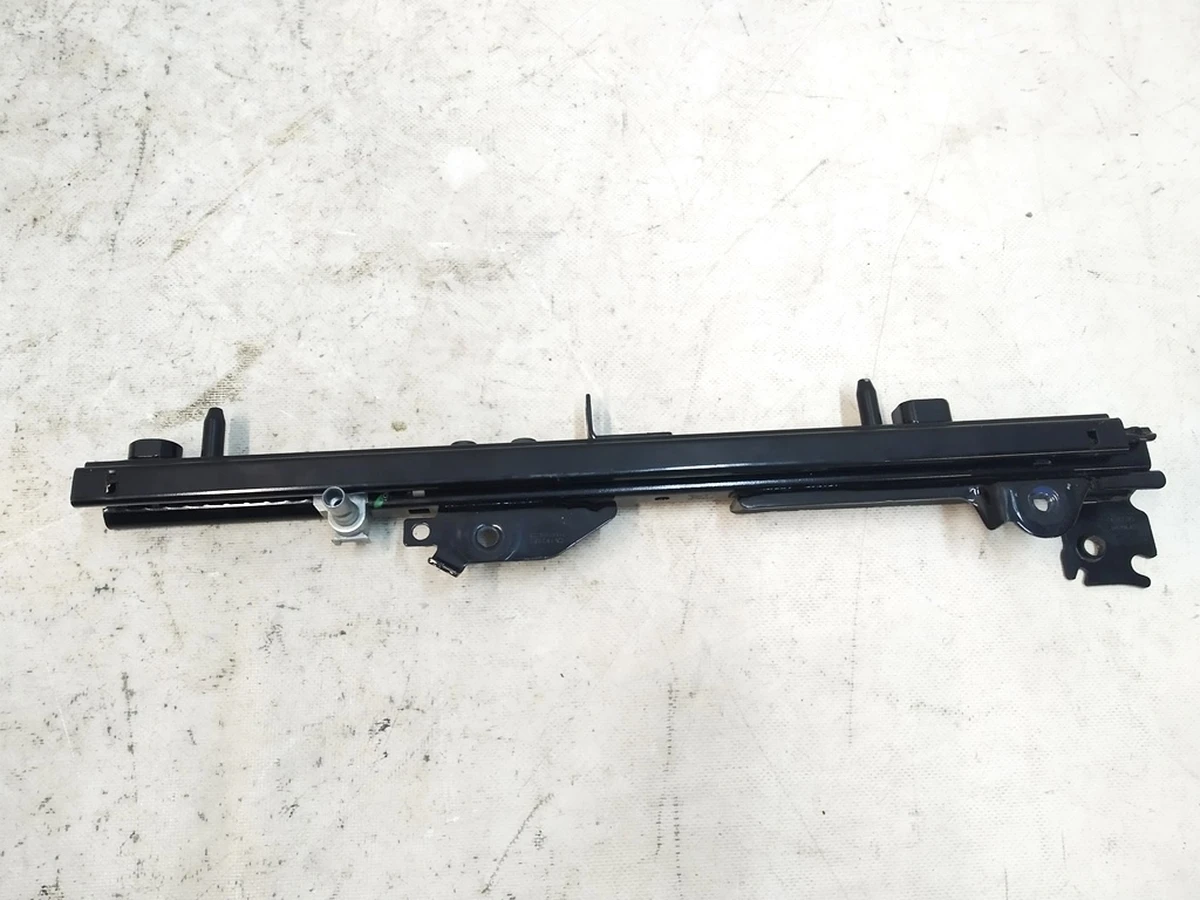 12 Seat sled driver / passenger left Tesla Model 3, Model Y 1107103