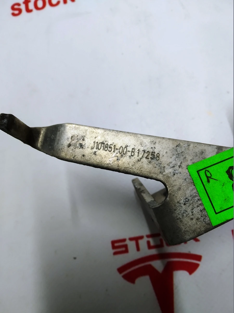 Parking brake wiring bracket right Tesla model X, model S REST 1101851-00-B