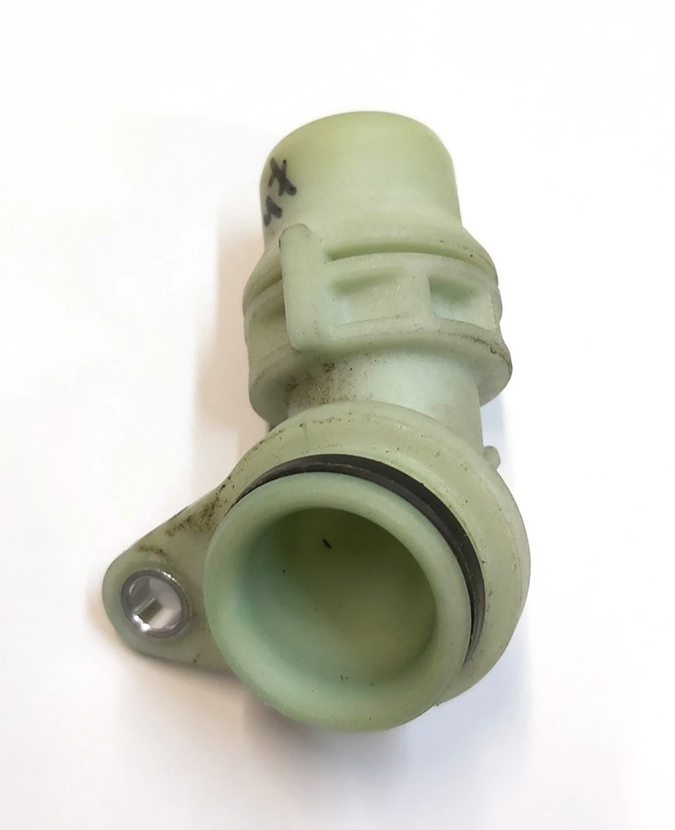 5 Штуцер (патрубок) системи охолодження інвертора заднього двигуна кутовий VDA-18, 55DEG, 50A model 3 1102179-00-F