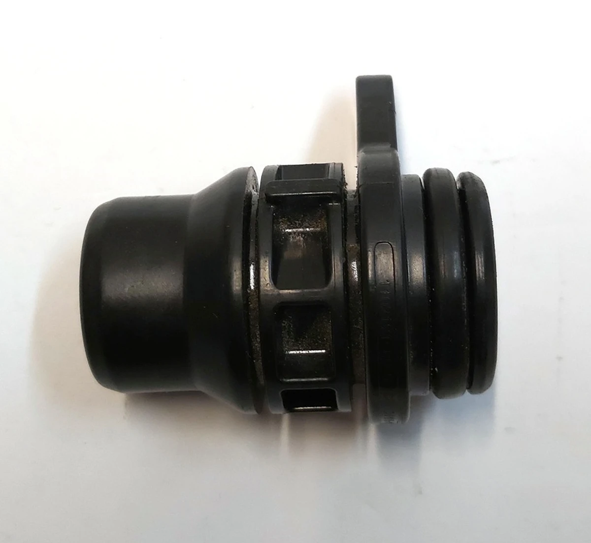 Assembly, Fluid Coupling, Vda-18, STRAIGHT 90DEG Tesla Model 3, Model Y 1102177-00-D