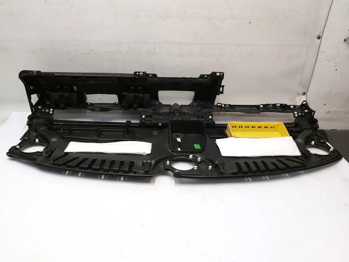 1 Пластиковый каркас инструментальной панели (торпедо) Tesla Model 3, Model Y 1083401-05-O