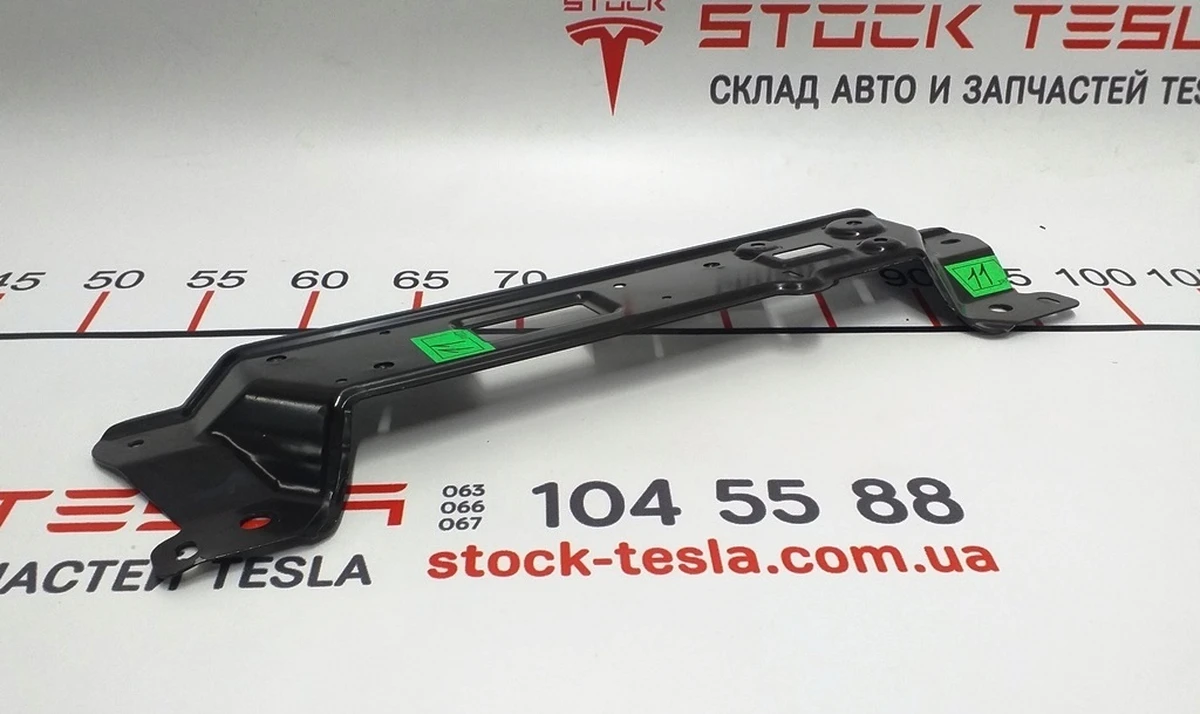 3 Пластина кріплення кронштейна радара Tesla Model 3 1103760-00-C