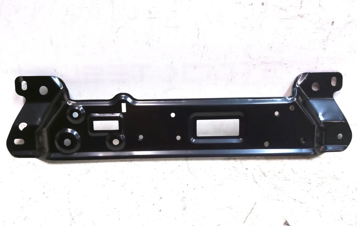 3 Пластина крепления кронштейна радара Tesla model 3 1103760-00-C