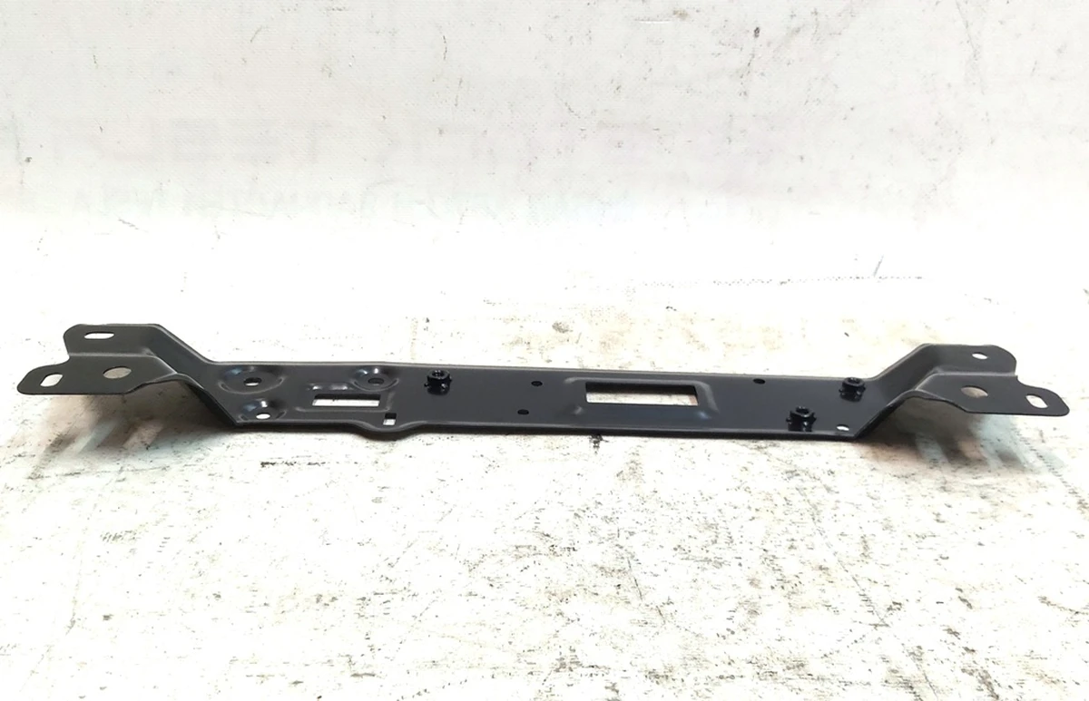 3 Пластина крепления кронштейна радара Tesla model 3 1103760-00-C