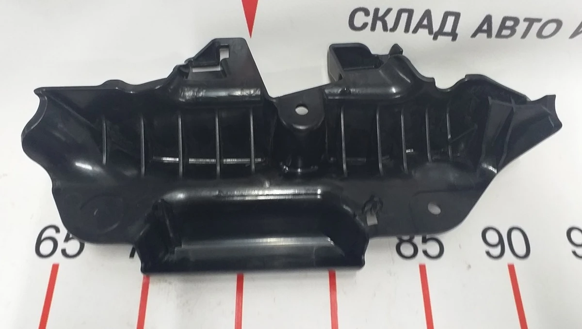 4 UPPER B-PILLAR BRACKET, ASY, RH Tesla model 3 1103776-00-L