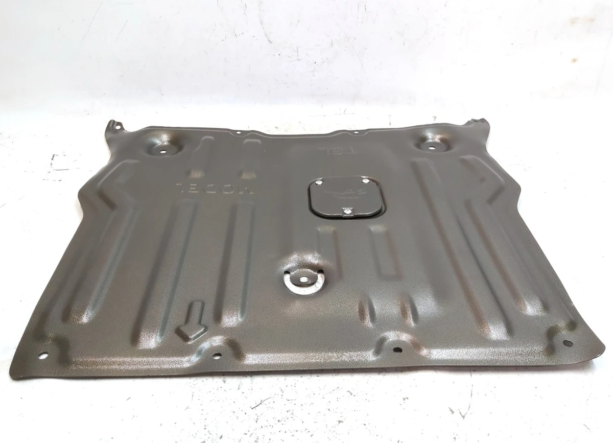 Захист днища підрамника переднього (метал) alloy Tesla model 3, model Y 1104312-00-B