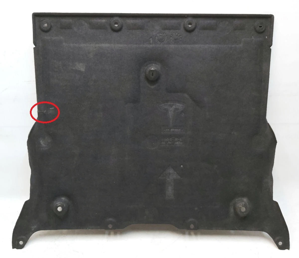4 FRONT AERO - LWRT with damage Tesla model 3 1104312-00-B, 1499151-00-C