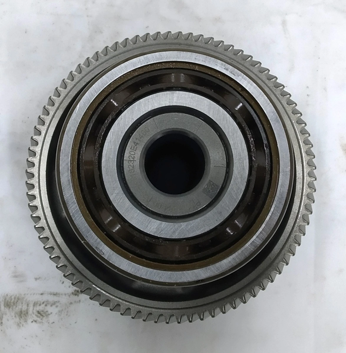 1 Проміжний вал редуктора у зборі з підшипником Tesla model 3 1120970-00-F