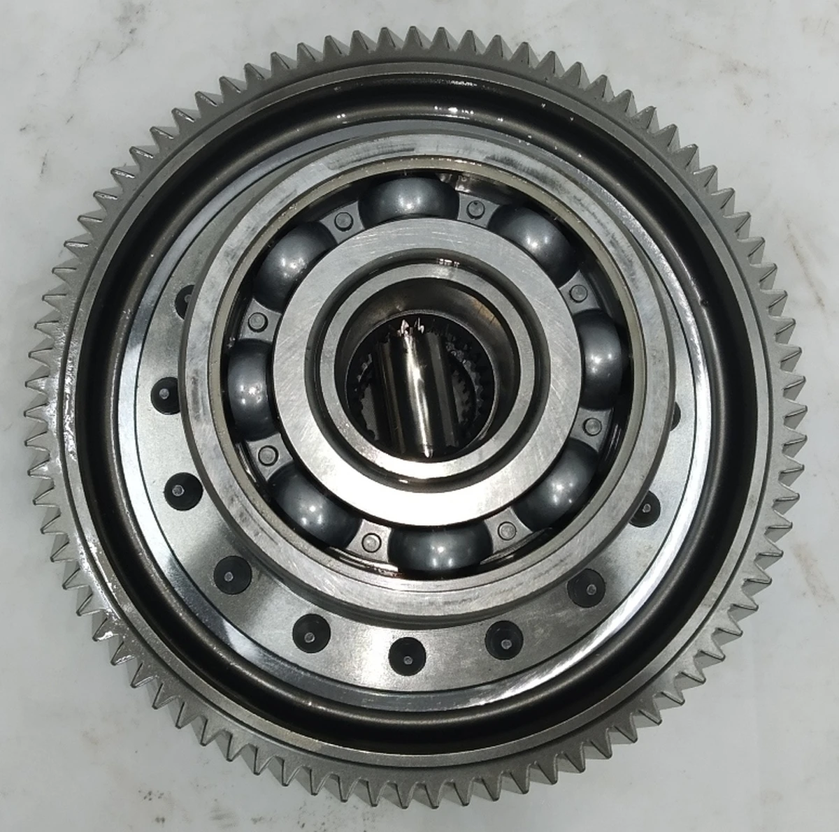 1 Головна шестерня редуктора з диференціалом та підшипником у зборі Tesla model 3 1120970-00-F