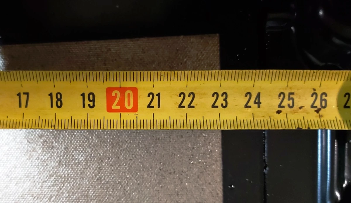 Пластина-ізолятор текстолітова основної батареї 161*23 Tesla model 3, model Y 1104424-00-M