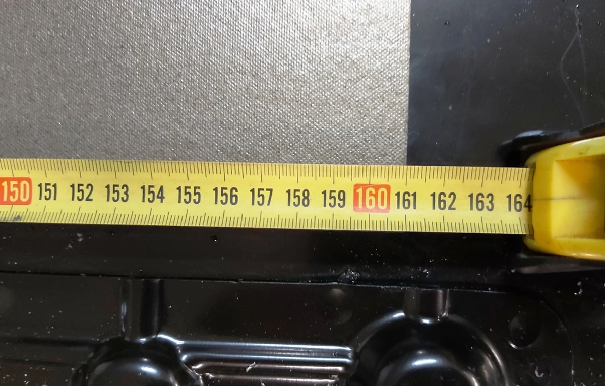 Пластина-ізолятор текстолітова основної батареї 161*23 Tesla model 3, model Y 1104424-00-M