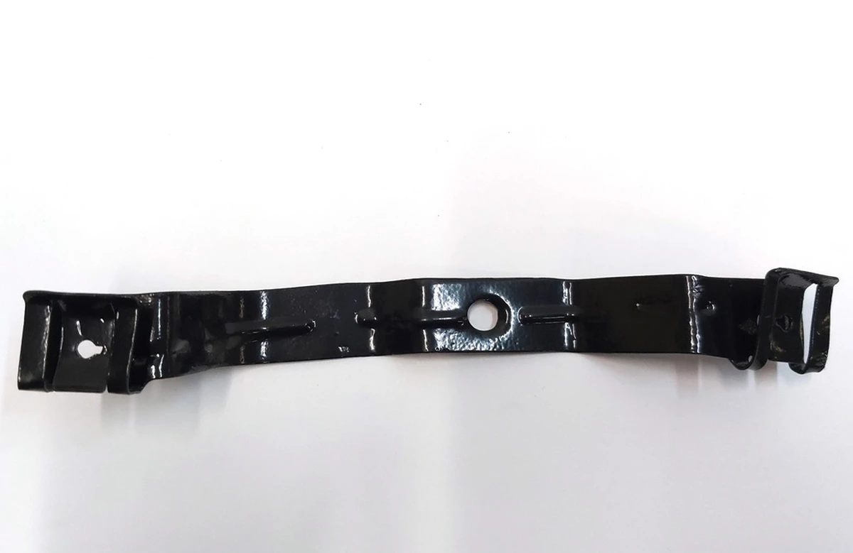 5 Кронштейн подкрылка переднего правого Tesla model 3 1104541-00-B