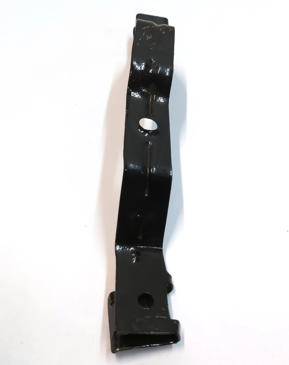 5 Кронштейн подкрылка переднего правого Tesla model 3 1104541-00-B