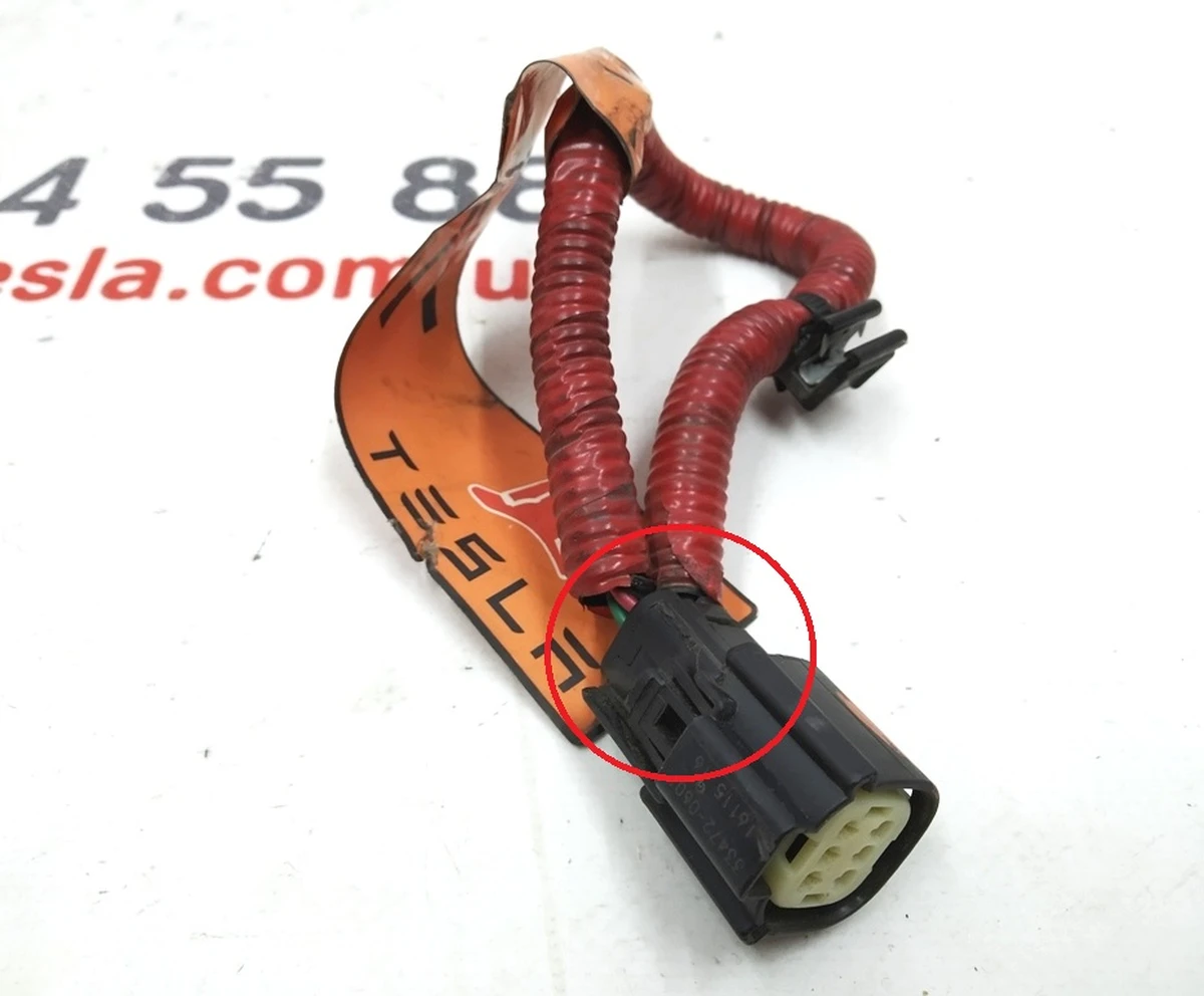 2 Safety harness (emergency loop) with damage Tesla model X, model S REST 1104866-00-A