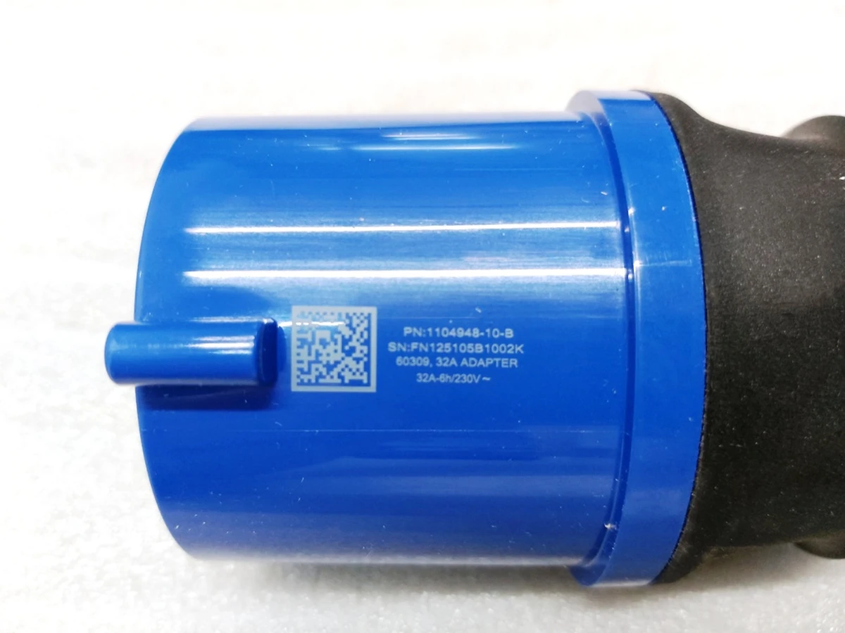 Смарт адаптер UMC (SSI 123) US/EU GEN2-32A (d57.75mm*51.5mm) Tesla all models 1104948-10-C