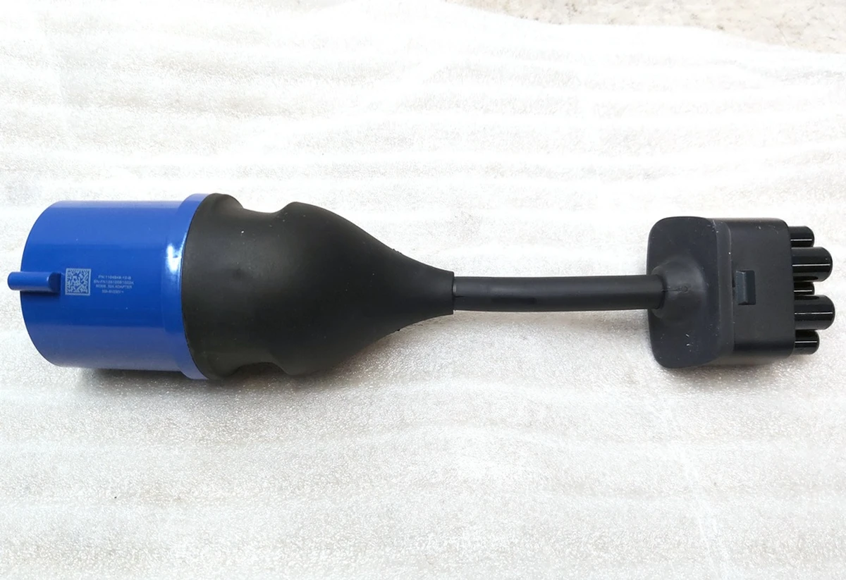 Смарт адаптер UMC (SSI 123) US/EU GEN2-32A (d57.75mm*51.5mm) Tesla all models 1104948-10-C